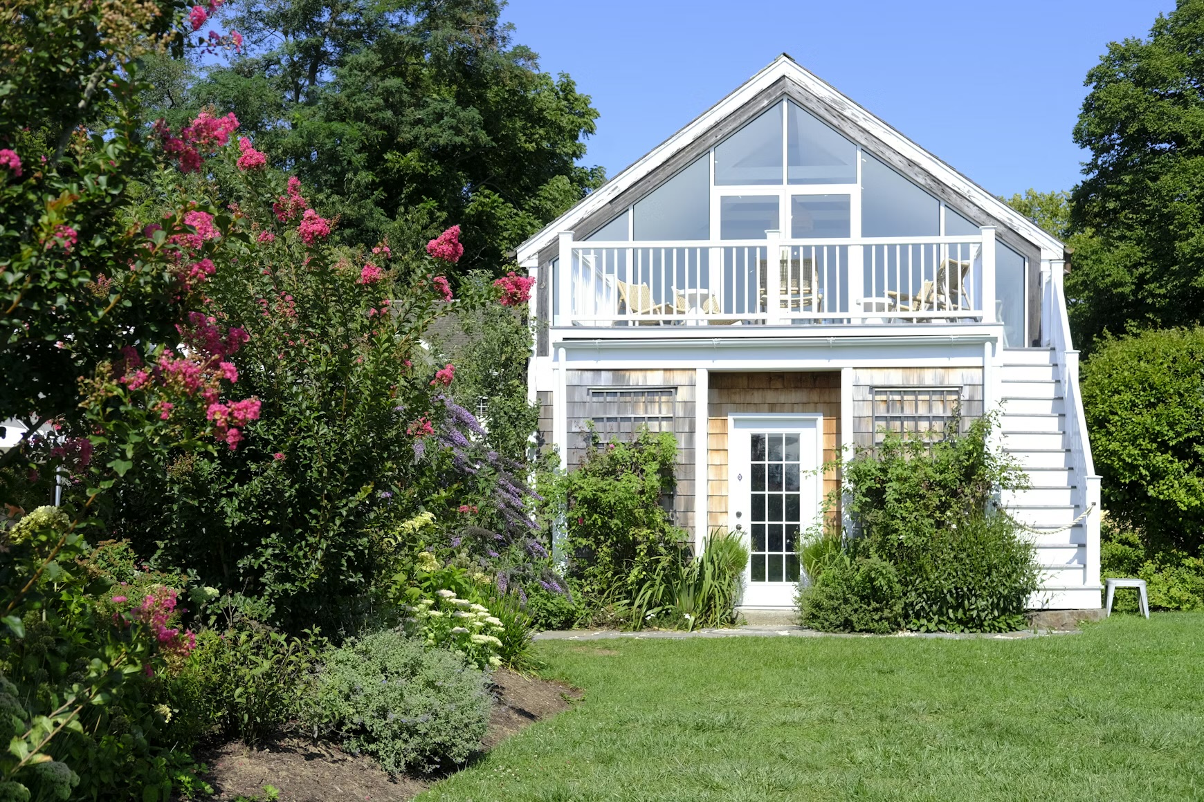 Cottage home newbury ma with native planting and hardscape landscape design and construction